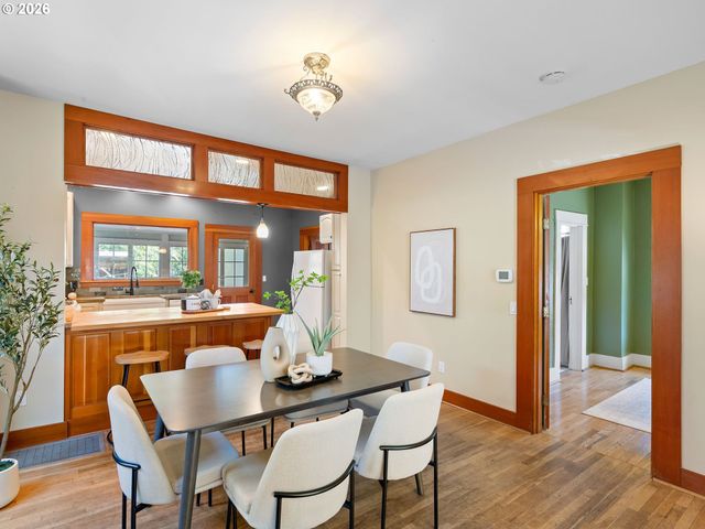 1818 Se 41ST Ave, Portland, OR 97214