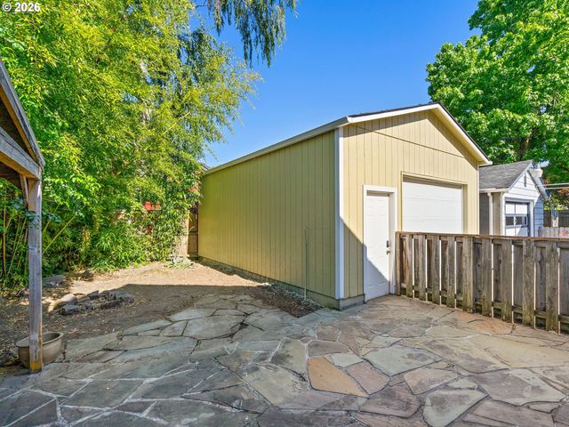 1818 Se 41ST Ave, Portland, OR 97214