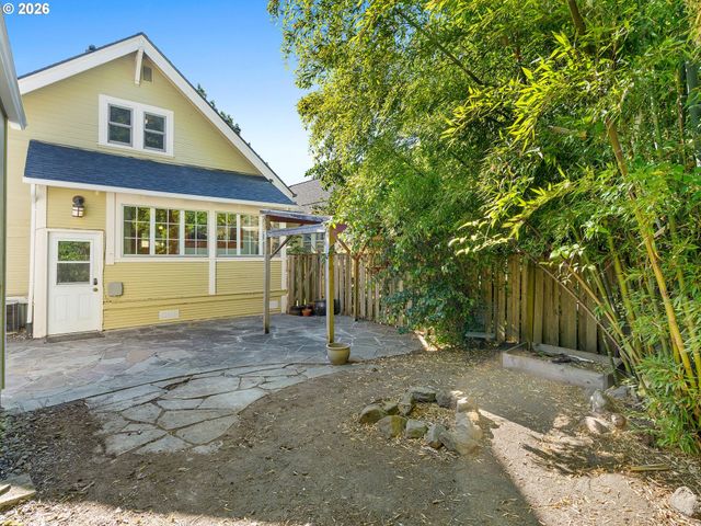 1818 Se 41ST Ave, Portland, OR 97214