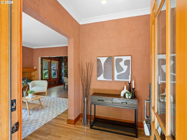 1818 Se 41ST Ave, Portland, OR 97214