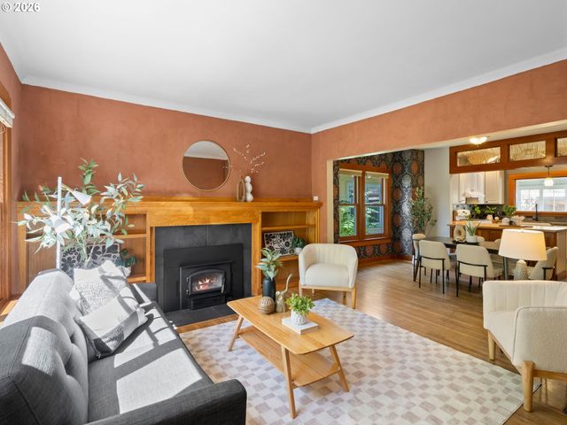 1818 Se 41ST Ave, Portland, OR 97214