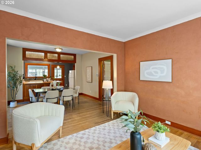 1818 Se 41ST Ave, Portland, OR 97214