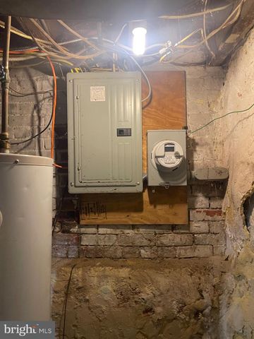 6330 HAVERFORD AVE, Philadelphia, PA 19151