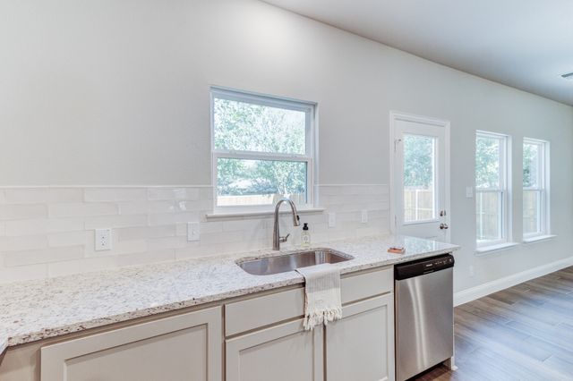 789 WA Denton Drive, Van Alstyne, TX 75495