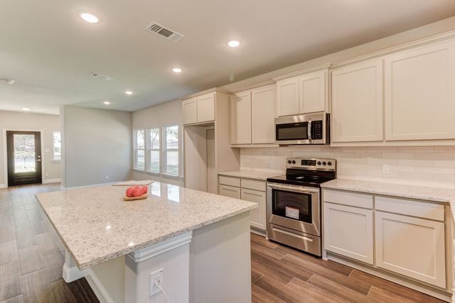 789 WA Denton Drive, Van Alstyne, TX 75495