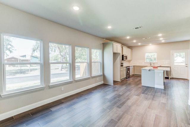 789 WA Denton Drive, Van Alstyne, TX 75495