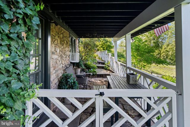 3610 B RIVER RD, Lumberville, PA 18933