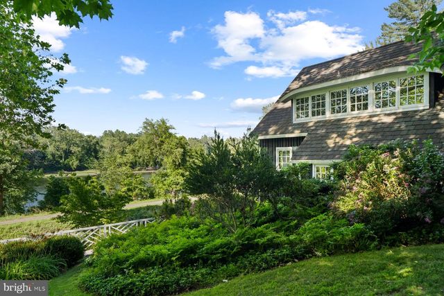 3610 B RIVER RD, Lumberville, PA 18933