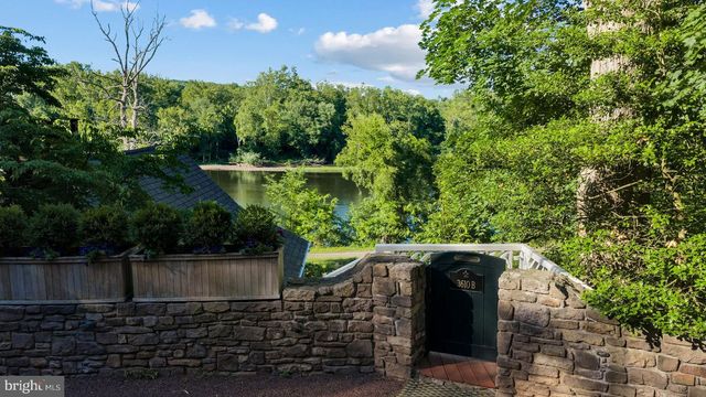 3610 B RIVER RD, Lumberville, PA 18933