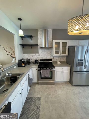 3914 Howell Park Road, Duluth, GA 30096