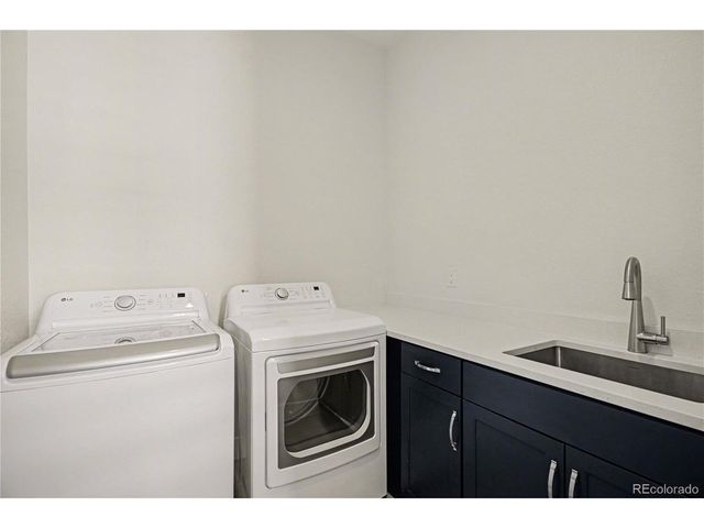 7118 Canyonpoint Rd, Castle Pines, CO 80108