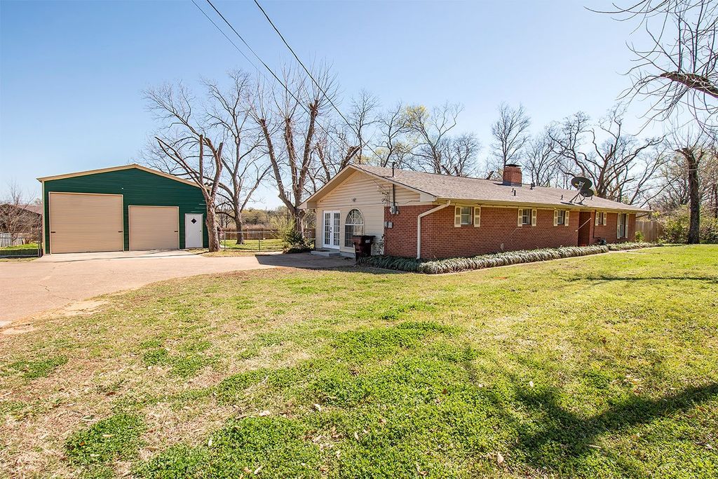 1230 Big Rock Street, Canton, TX 75103