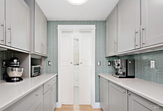 3401 W Plant Dr, Boise, ID 83703