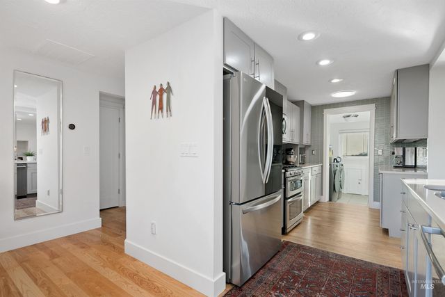 3401 W Plant Dr, Boise, ID 83703