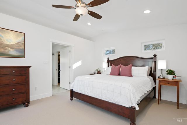 3401 W Plant Dr, Boise, ID 83703
