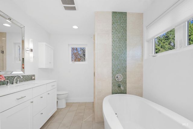 3401 W Plant Dr, Boise, ID 83703