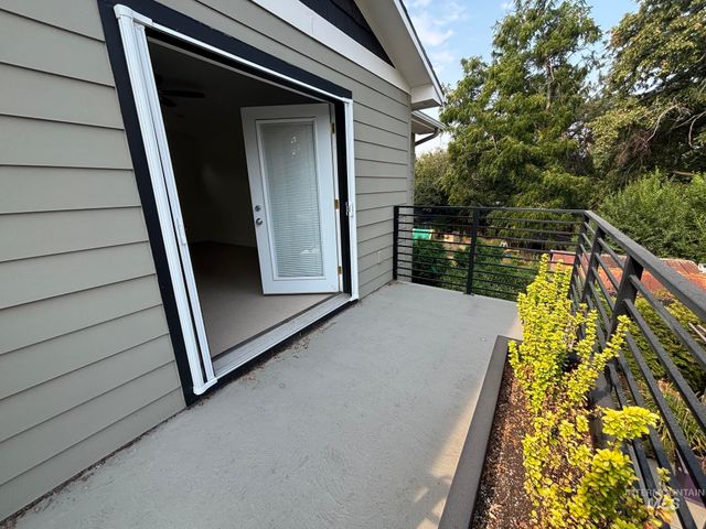3401 W Plant Dr, Boise, ID 83703