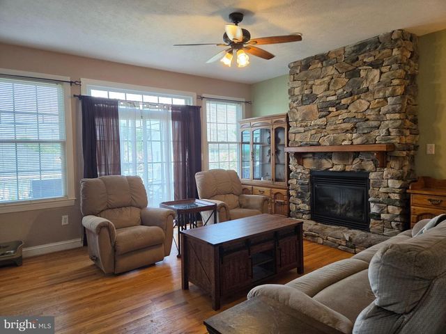 2643 MIDDLE RD, Winchester, VA 22601