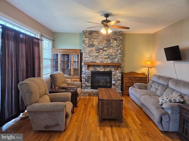 2643 MIDDLE RD, Winchester, VA 22601