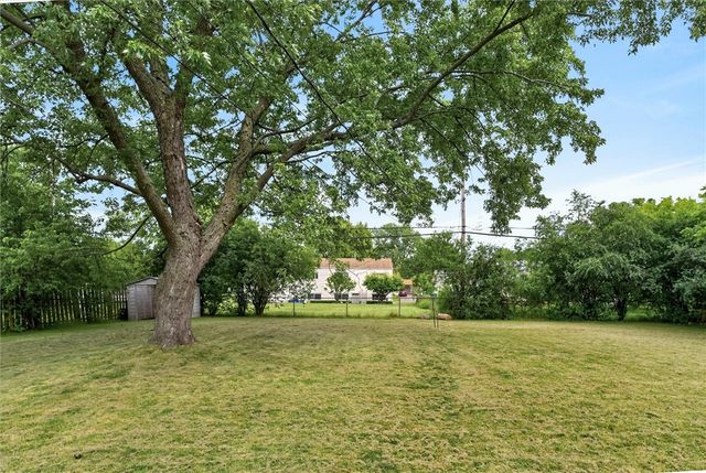 140 Summer Sky Drive, Henrietta, NY 14623