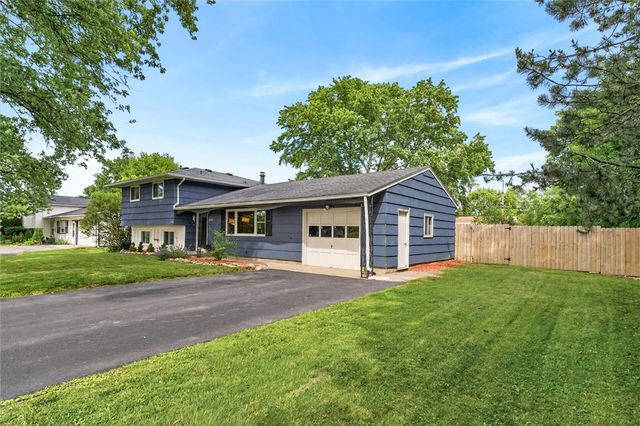 140 Summer Sky Drive, Henrietta, NY 14623
