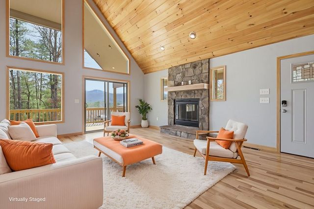 55 Heidis Run, Murphy, NC 28906