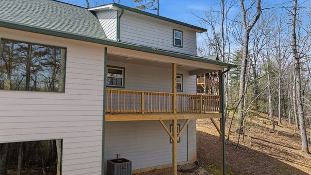 55 Heidis Run, Murphy, NC 28906