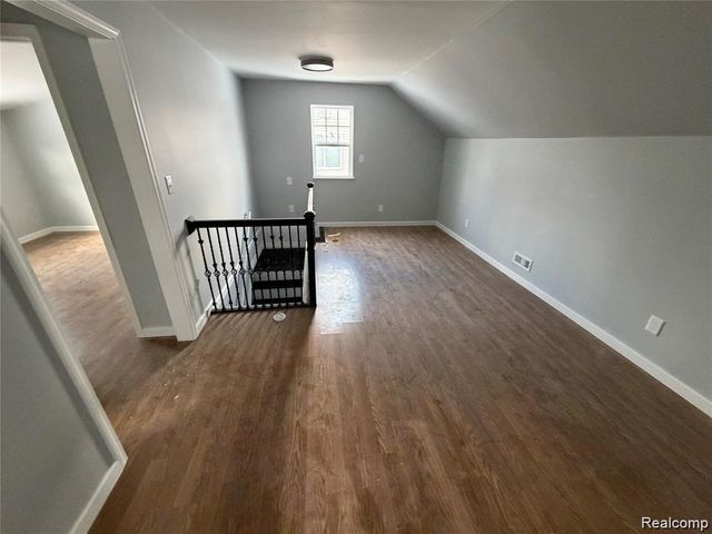 19329 Asbury Park, Detroit, MI 48219