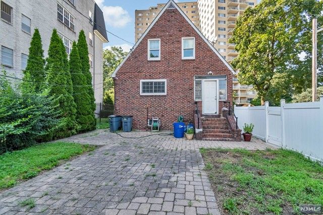 384 South Harrison Street, East Orange, NJ 07018