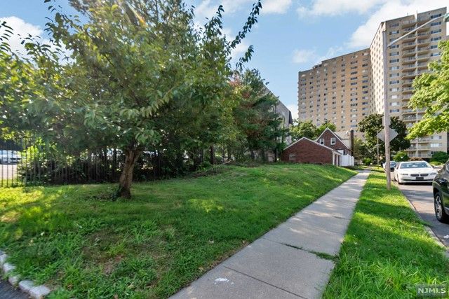 384 South Harrison Street, East Orange, NJ 07018