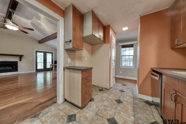 1505 Tanglewood Dr E, Hideaway, TX 75771