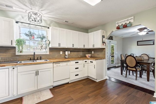 148 LELIA DRIVE, Warrior, AL 35180