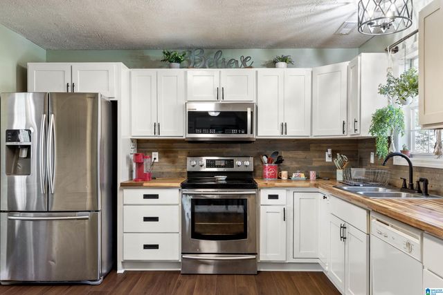 148 LELIA DRIVE, Warrior, AL 35180