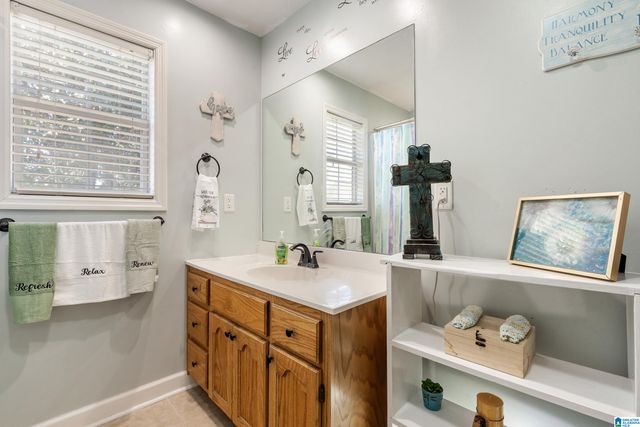 148 LELIA DRIVE, Warrior, AL 35180