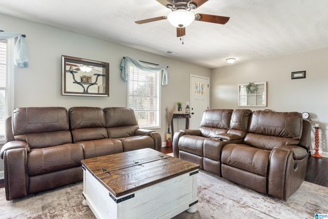 148 LELIA DRIVE, Warrior, AL 35180