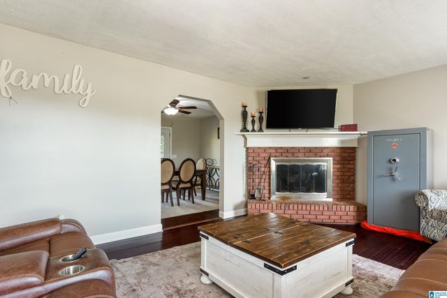 148 LELIA DRIVE, Warrior, AL 35180