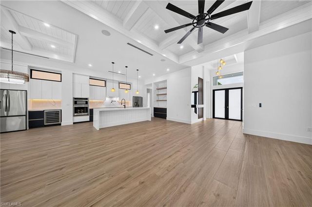 453 25th ST SW, Naples, FL 34117