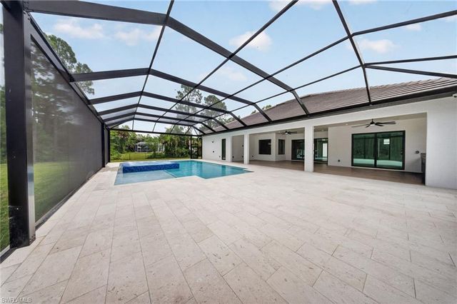 453 25th ST SW, Naples, FL 34117