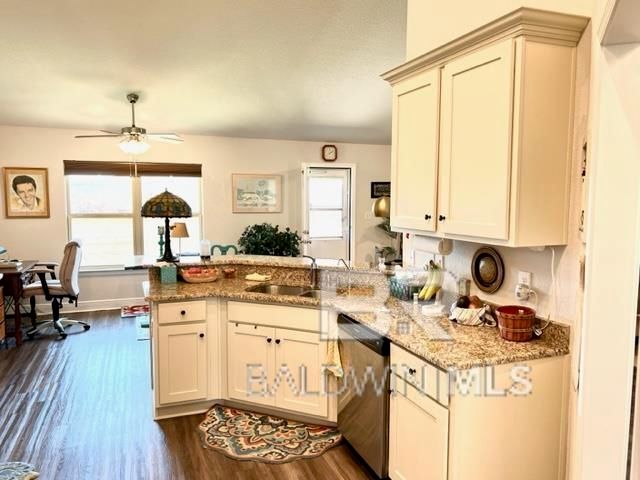 16396 Edgewater Circle, Loxley, AL 36551