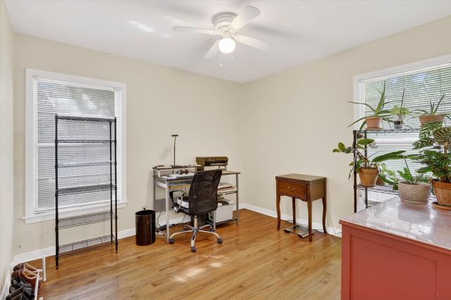 1439 Casa Vale Drive, Dallas, TX 75218