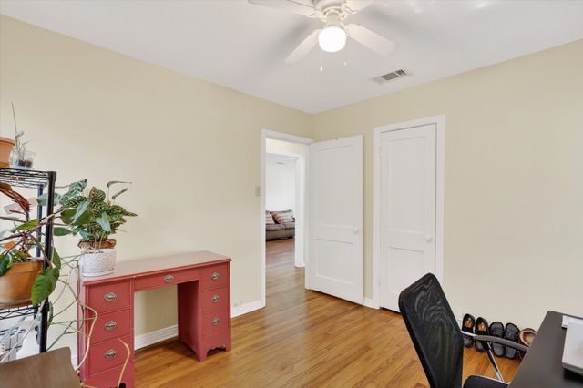 1439 Casa Vale Drive, Dallas, TX 75218