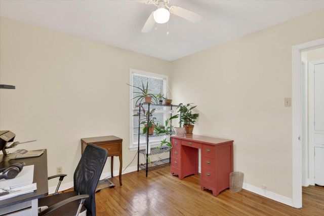 1439 Casa Vale Drive, Dallas, TX 75218