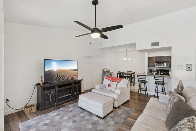 2013 TIZEWELL CIRCLE 1410, Orlando, FL 32837