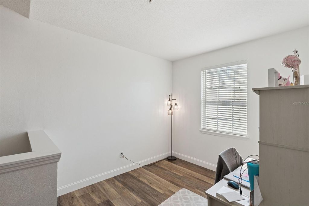 Image 8 of property listing at 2013 TIZEWELL CIRCLE 1410, Orlando, FL 32837