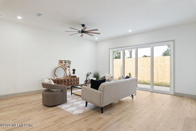 940 ANNA Avenue, Orange Park, FL 32073