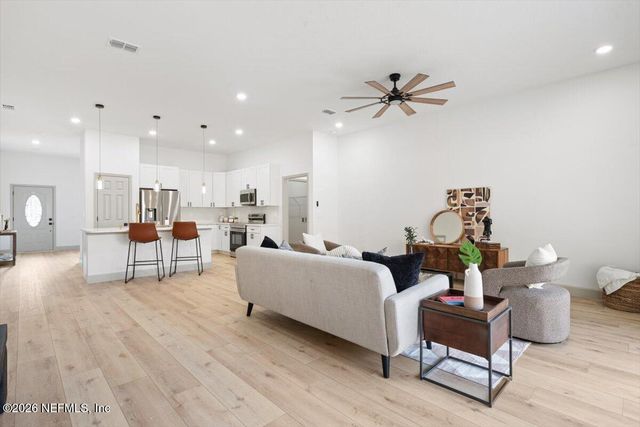 940 ANNA Avenue, Orange Park, FL 32073