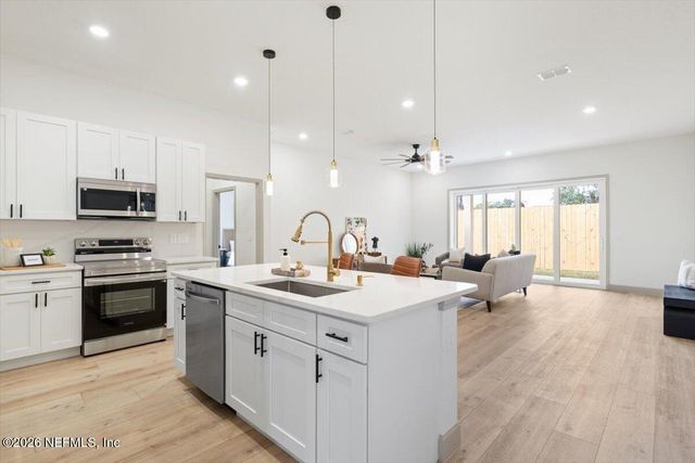 940 ANNA Avenue, Orange Park, FL 32073