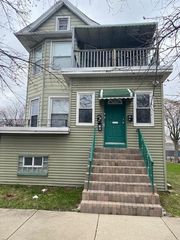 636 S 13th Avenue 2, Maywood, IL 60153