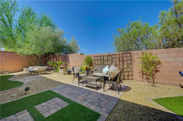 241 Desert Arroyo Court, Henderson, NV 89012