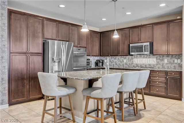 241 Desert Arroyo Court, Henderson, NV 89012